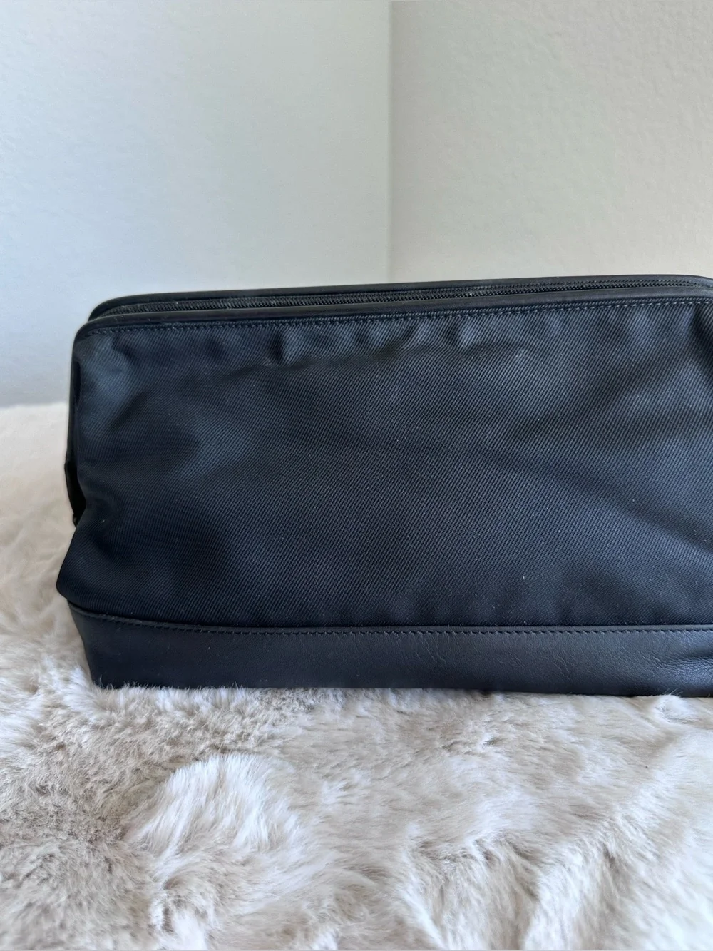 Coach Twill Travel Kit style # 5488 Black Canvas/Leather‎ toiletries rare